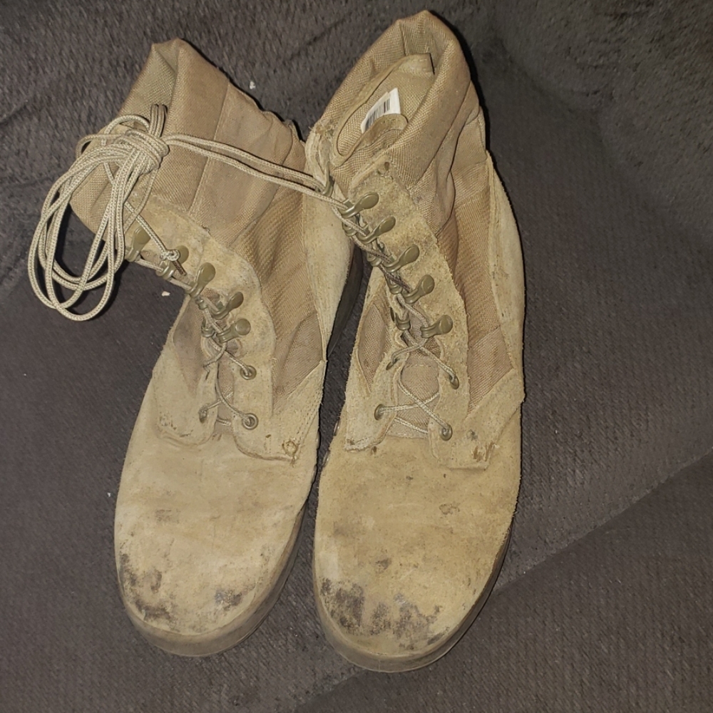 Army combat Boots